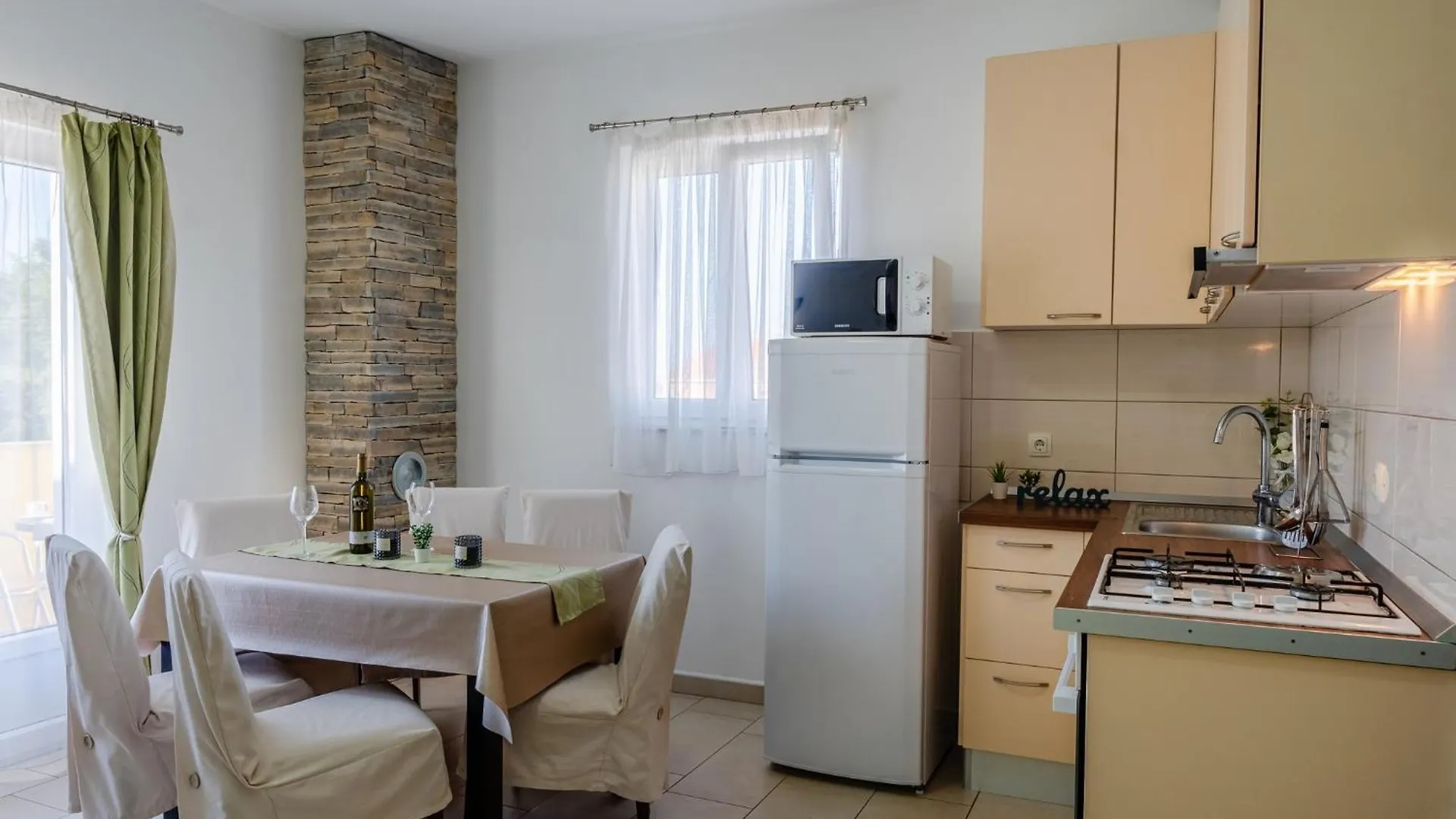 Apartments Krslovic Privlaka  Croatia
